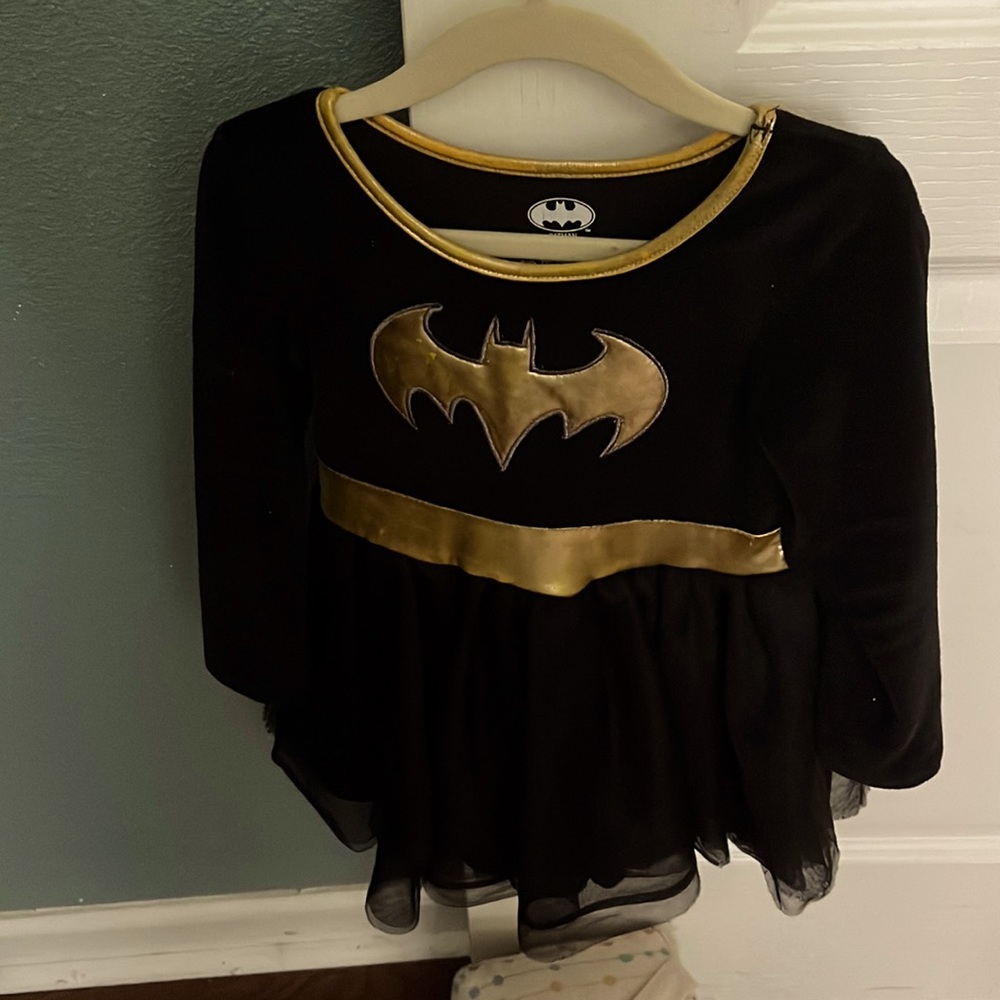 Batman play outfit - size 3T